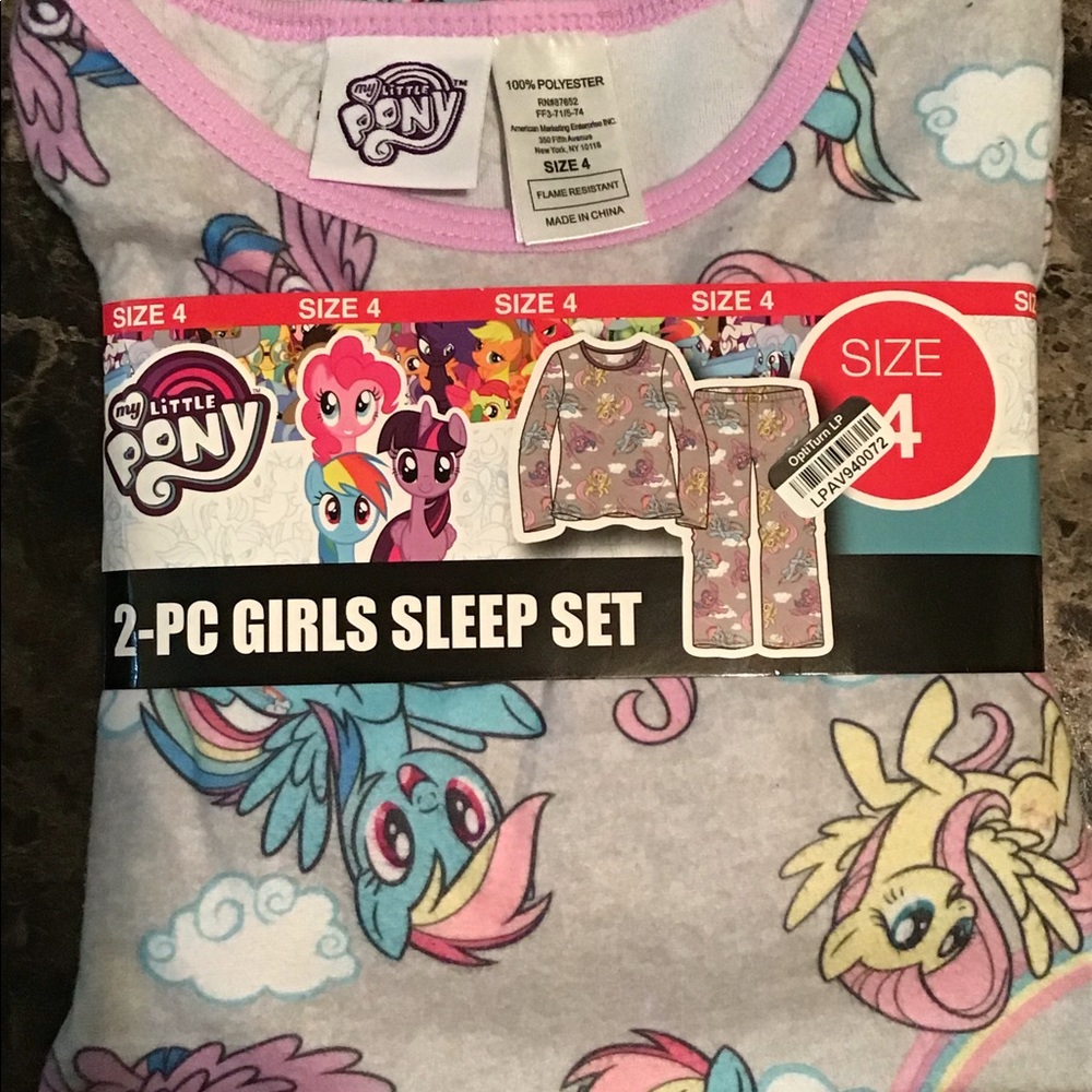 Girls sleepwear. Price drop today only
